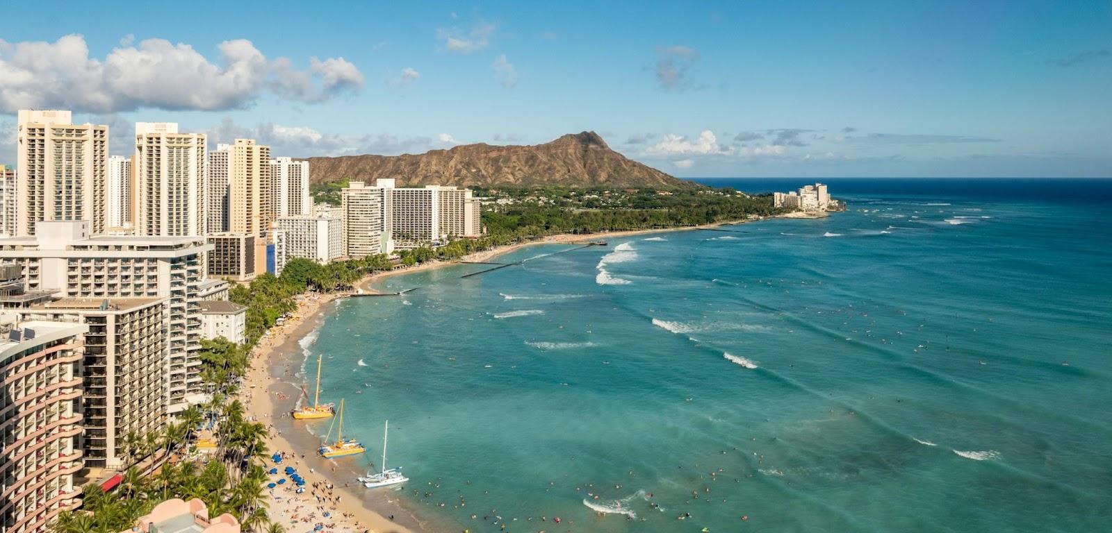 Waikīkī Beach, Honolulu.