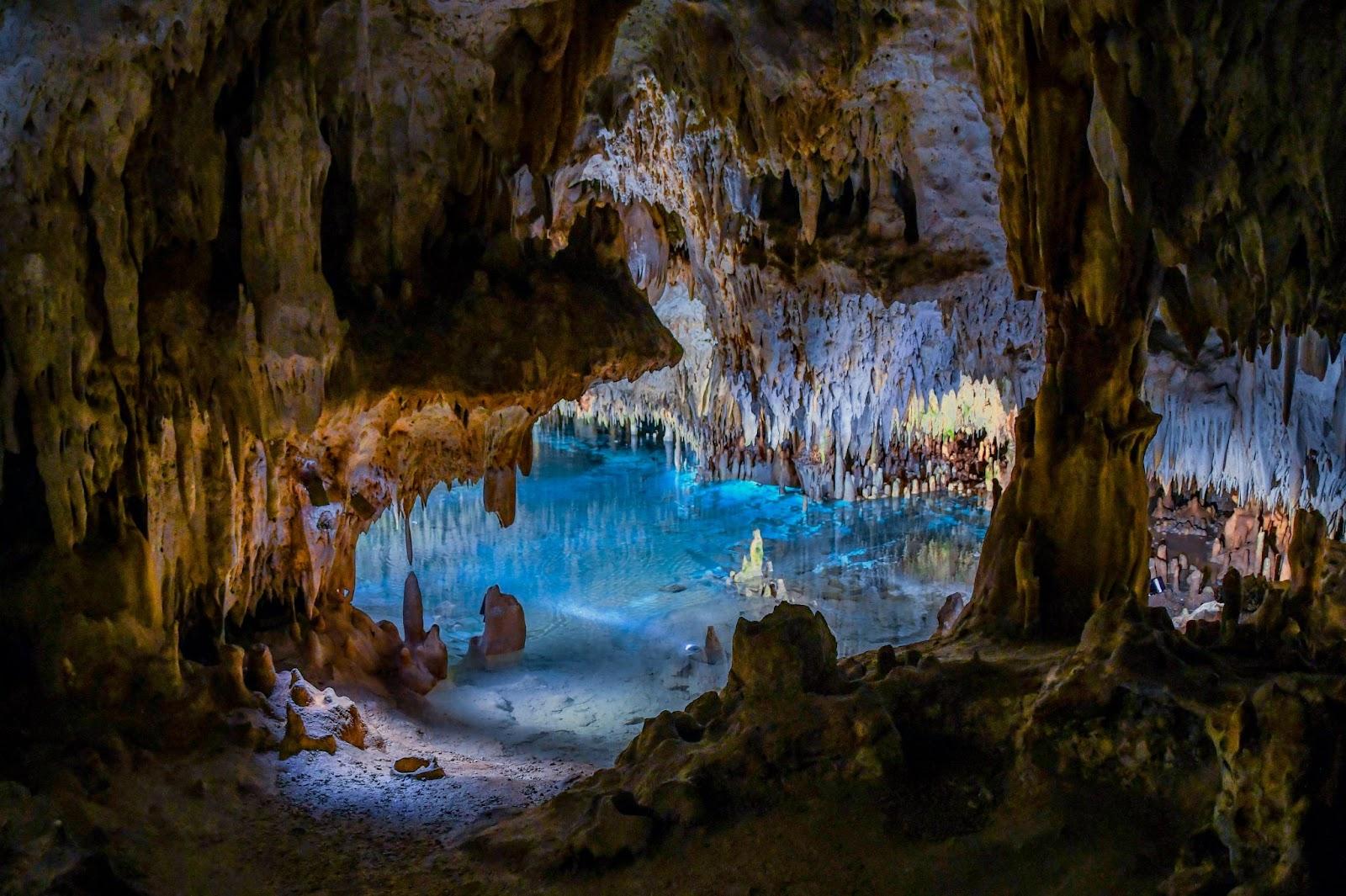 Grand Cayman Caribbean Crystal Caves