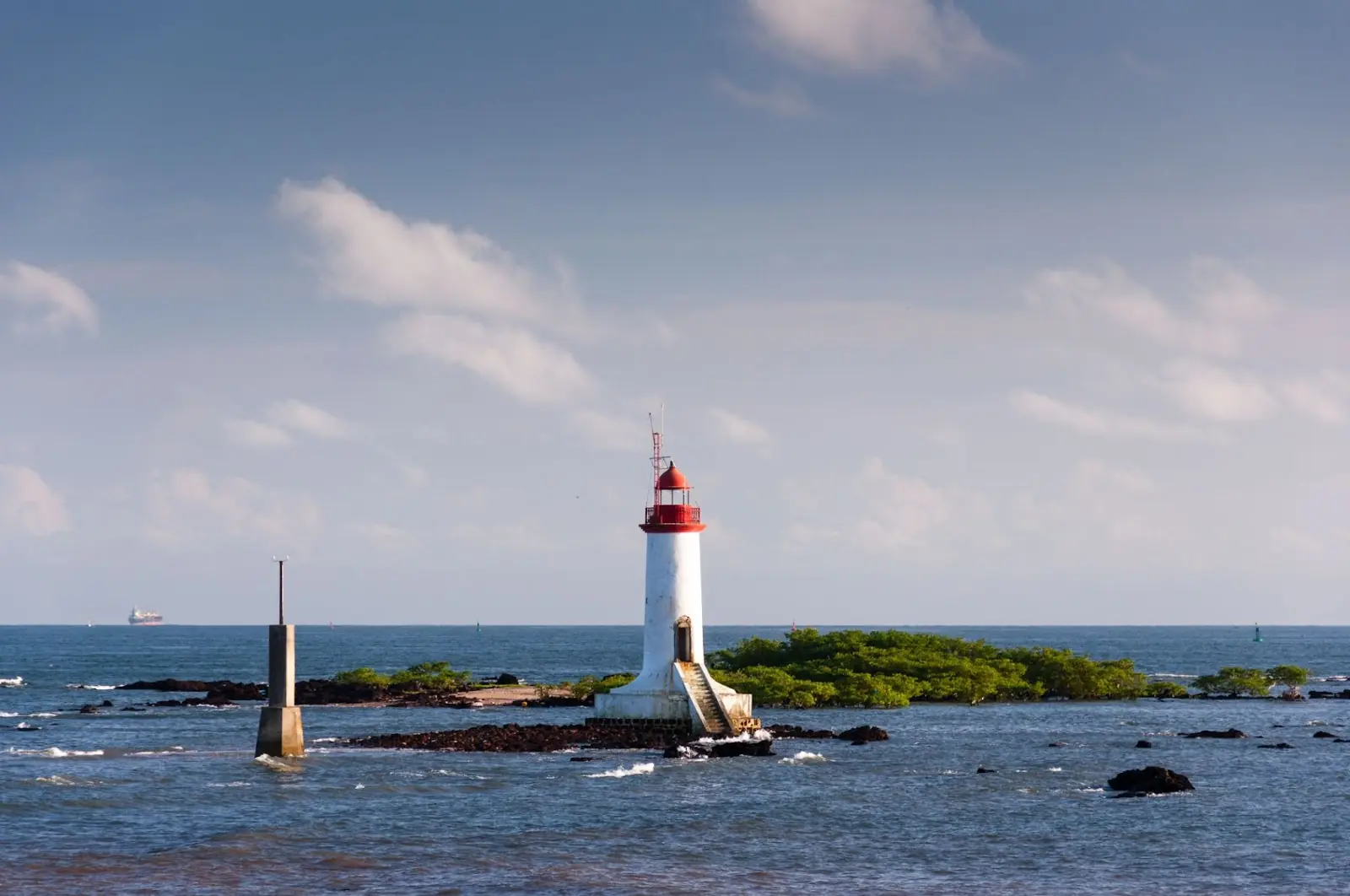 Phare de Boulbinet, a lighthouse situated off the coast of Conakry. Built in 1906.